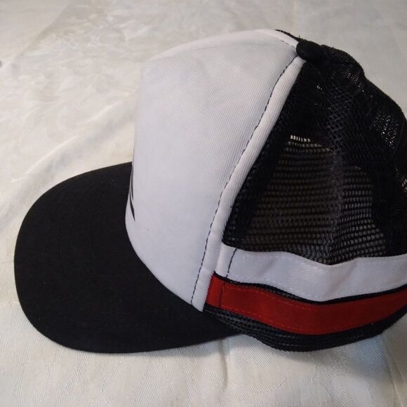 Vintage Quiksilver Logo Trucker Snap Back Hat - Picture 4 of 8